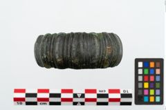 Foto von Bronzemelonenarmreif (NHMW-PRAE-025379)